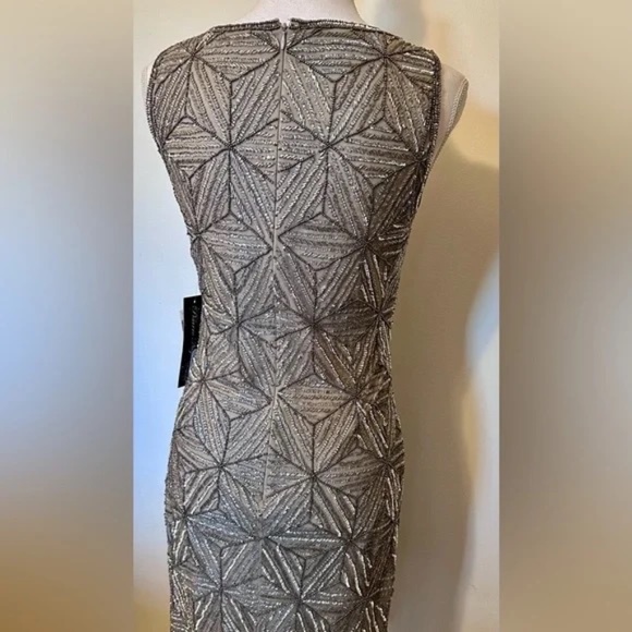 Stunning party dress - perfect for New Year's Eve or office party! NWT size 6. - Picture 3 of 10